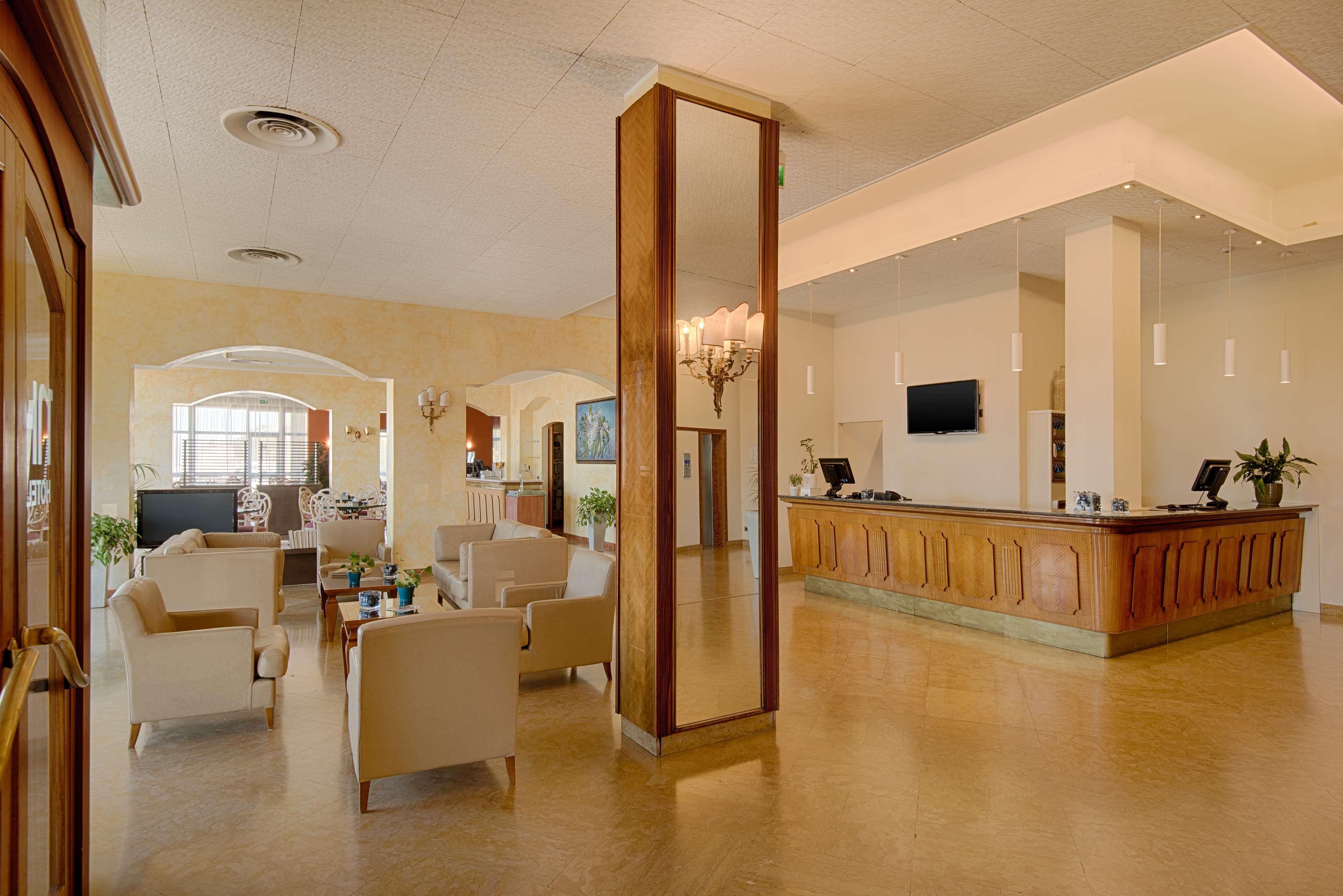 Nh Ancona Hotel Exterior photo