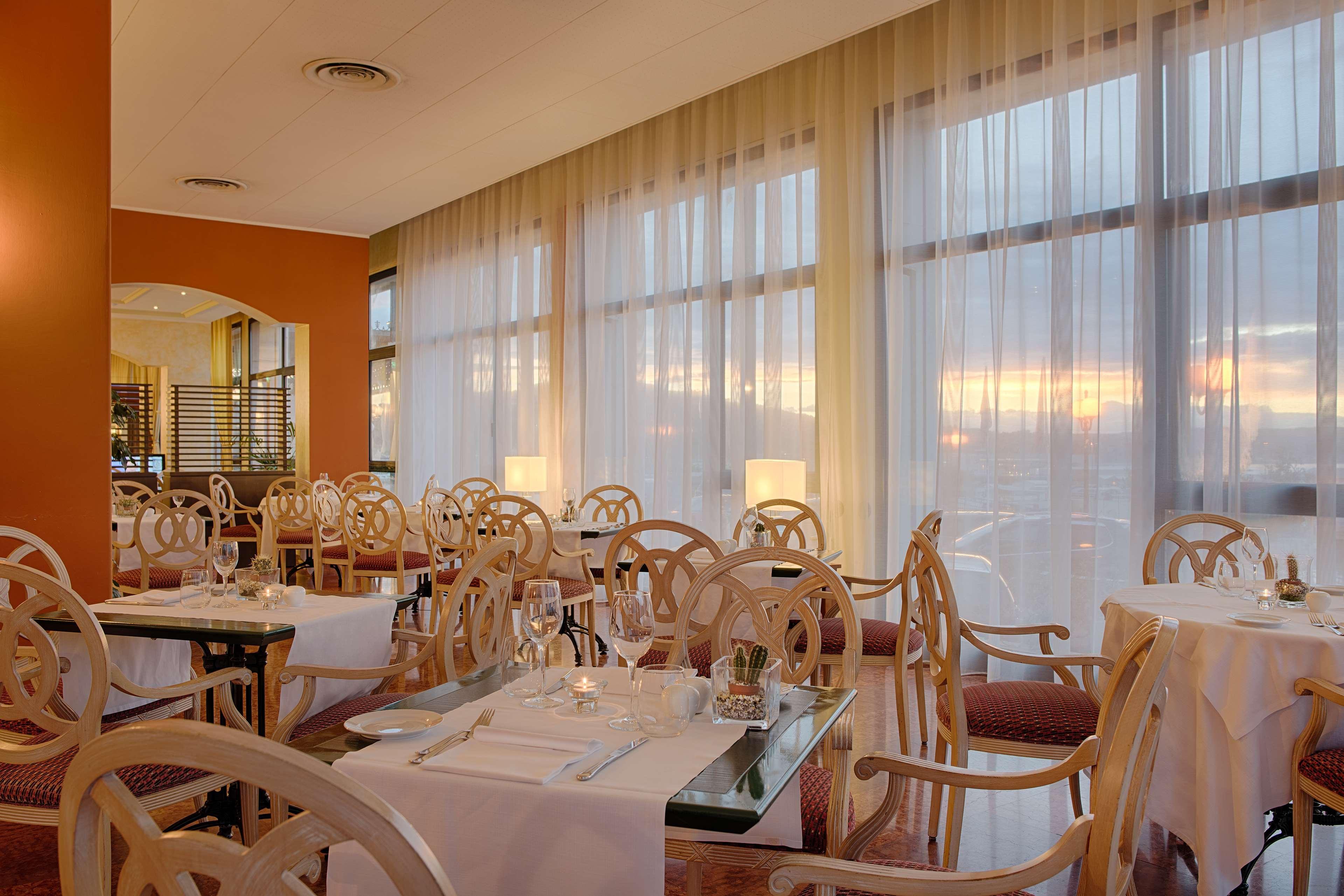 Nh Ancona Hotel Exterior photo