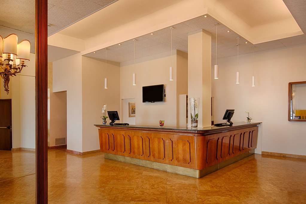 Nh Ancona Hotel Interior photo